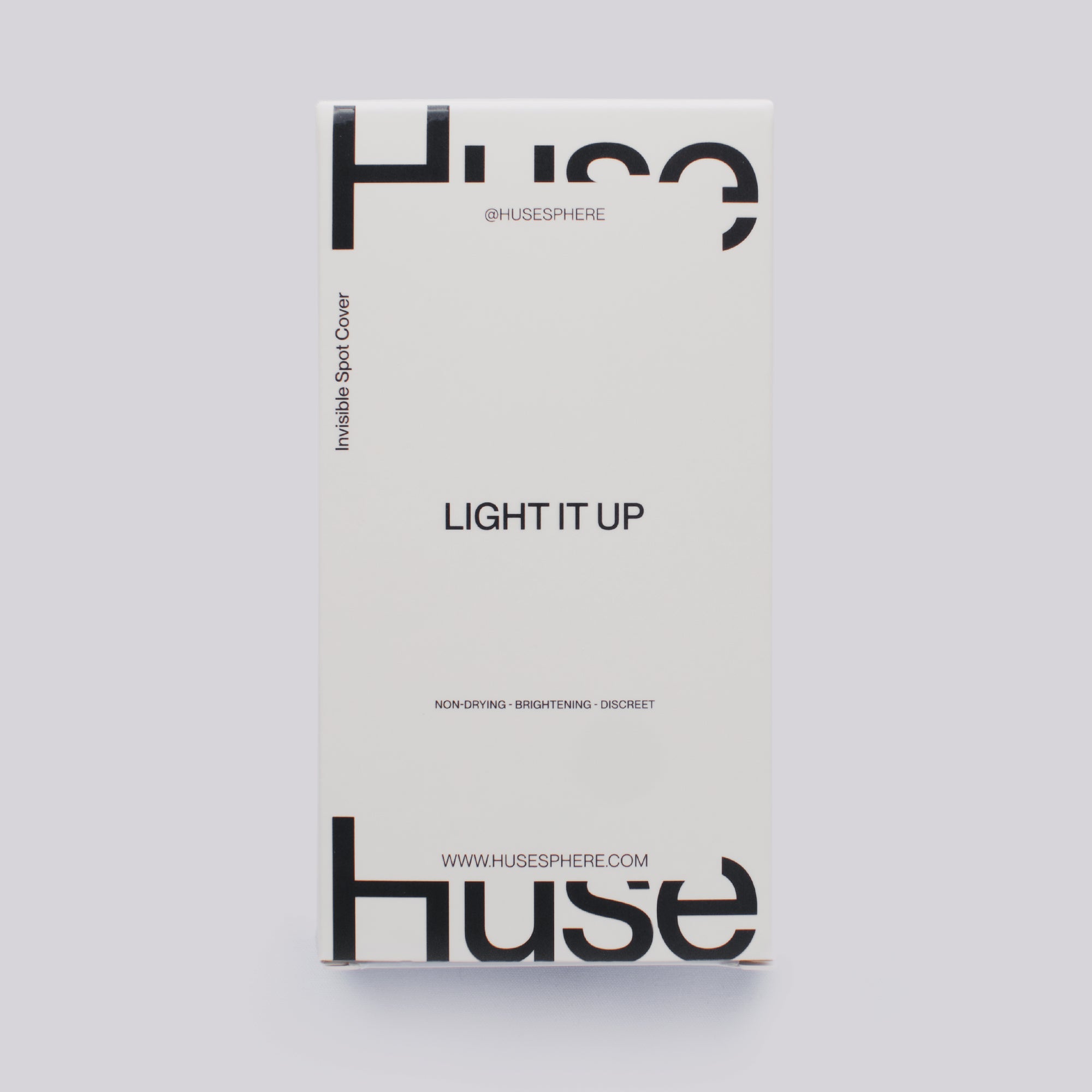 Huse microdart acne patch with powerful combination of kojic acid, arbutin, and ascorbic acid (Vitamin C). Best for acne scarring, hyperpigmentation, and balancing the skin’s complexion.